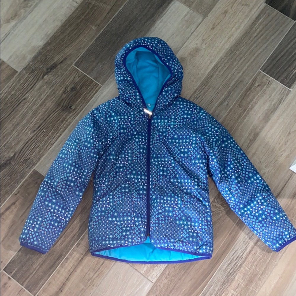 Beautiful Girl’s Columbia Reversable Jacket  L